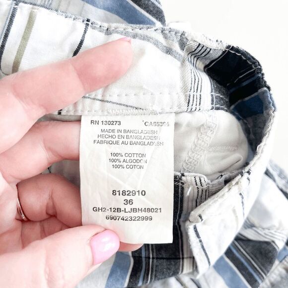 LEE Dungarees Mens Cargo Plaid Casual Flat Front Shorts Blue White Size 36 - Picture 4 of 9